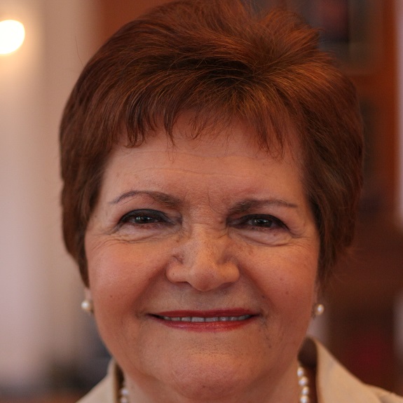 Cigdem Kagit&ccedil;iba&ccedil;i